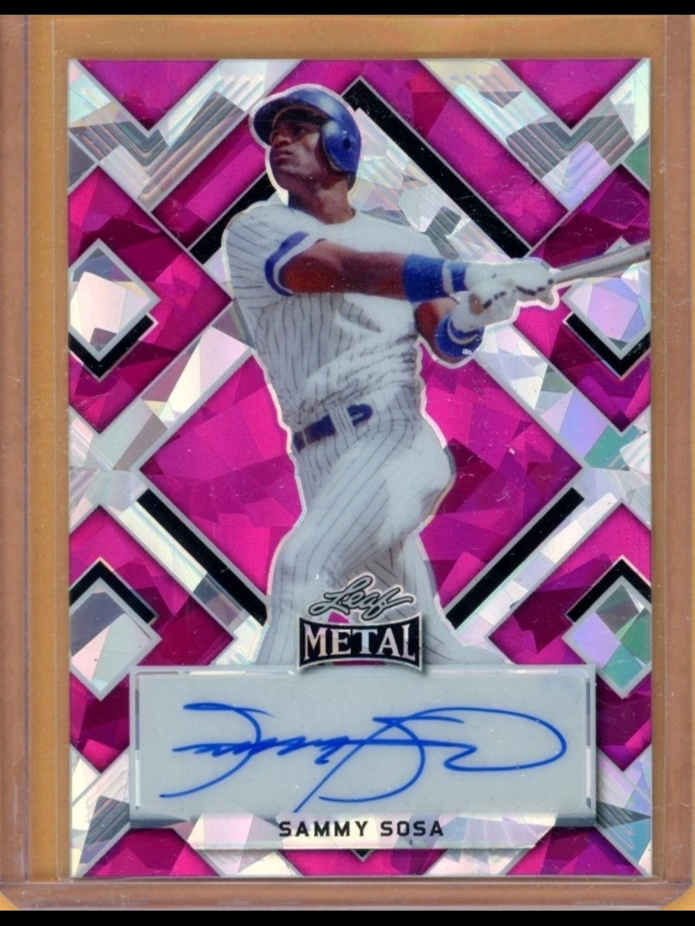 Sammy Sosa Autograph Baseball Card - Pink